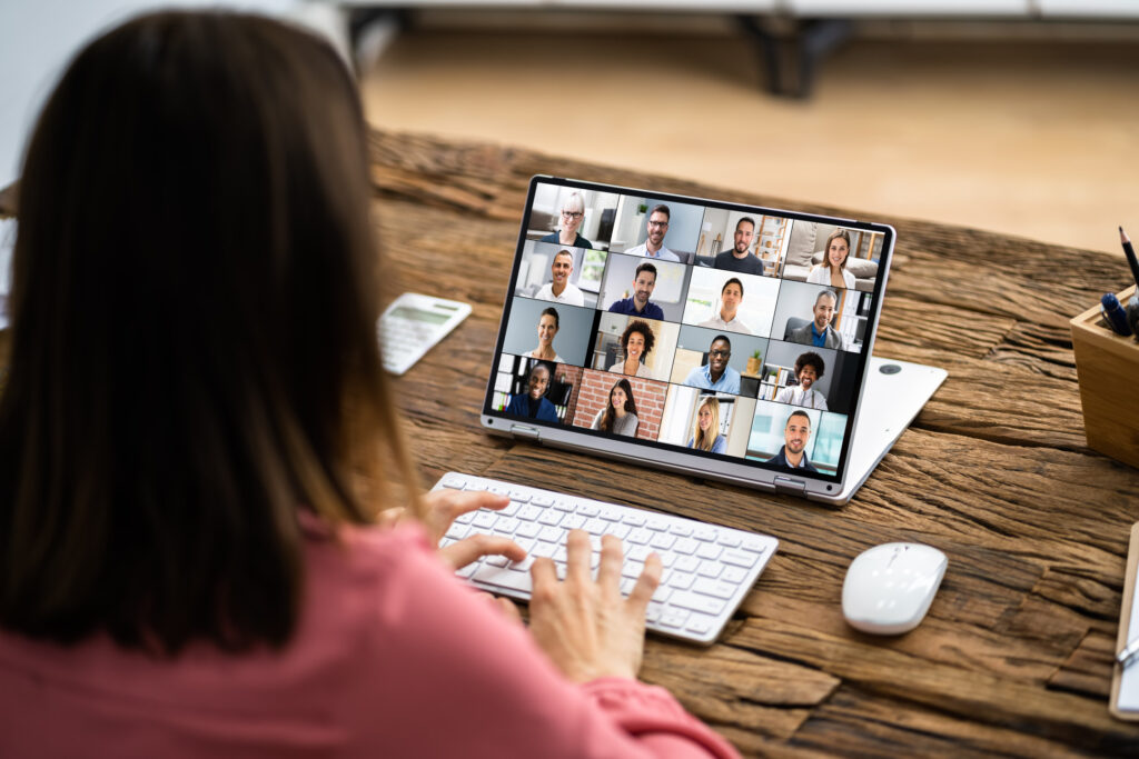 Wie unsere remote und hybriden Arbeitsmodelle die Arbeitswelt neu gestalten.